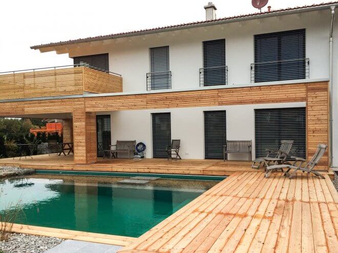 Holzbau-Balkon-Terrasse-Pool